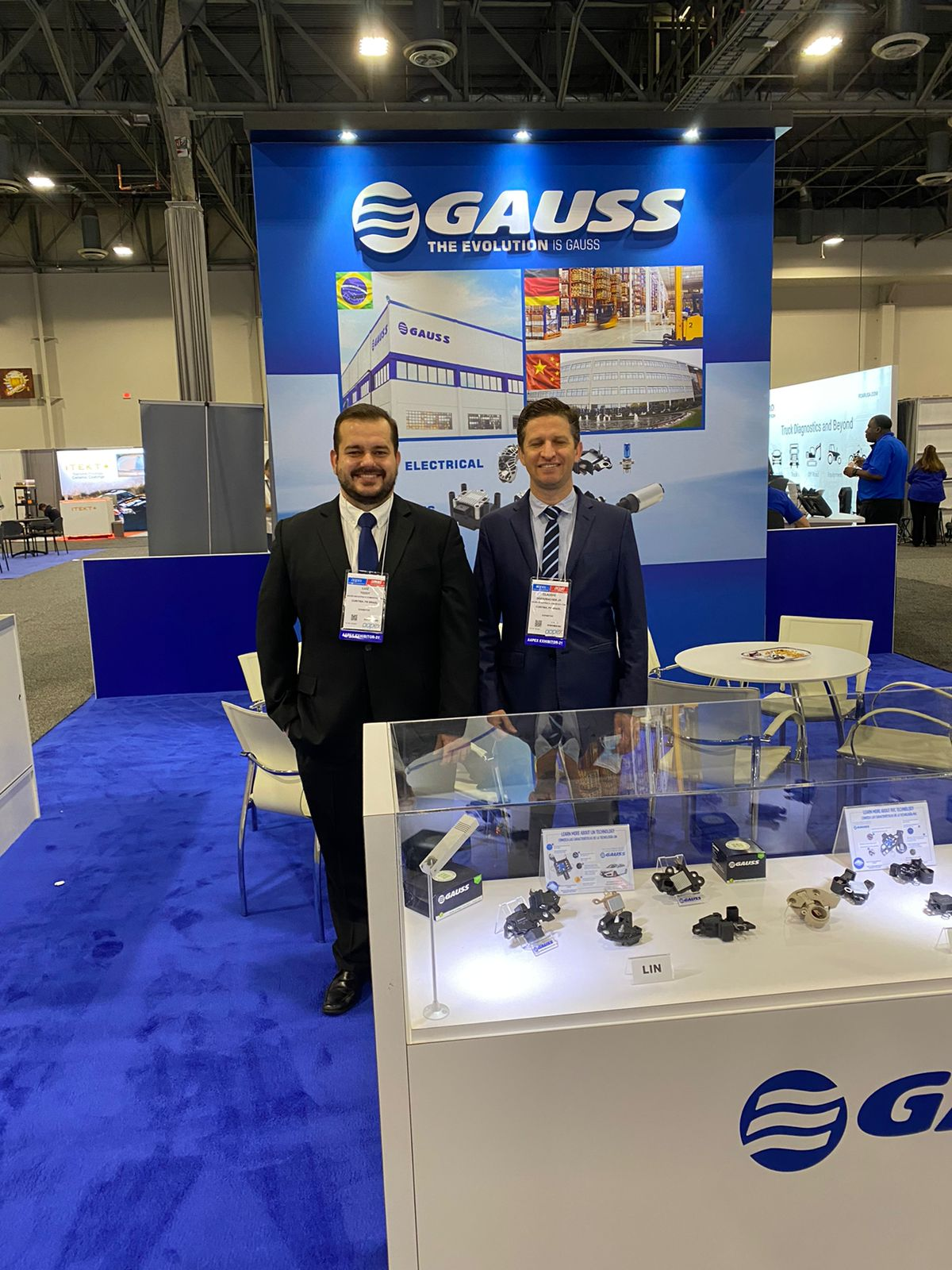 Gauss en la Aapex 2021